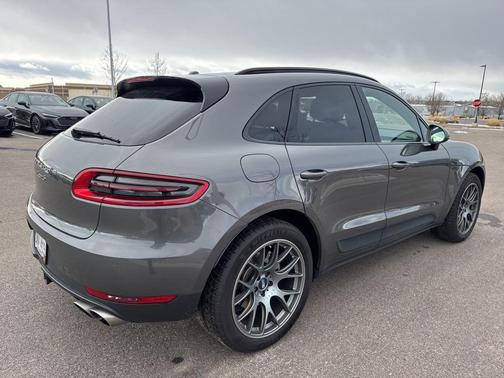 2018 Porsche Macan S