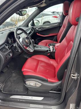 2018 Porsche Macan S