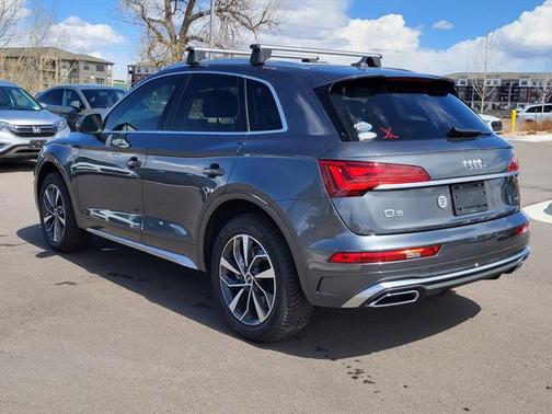 2022 Audi Q5 45 S line Premium