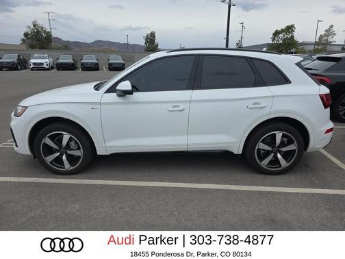 Ibis White 2023 Audi Q5 45 S line Premium Plus