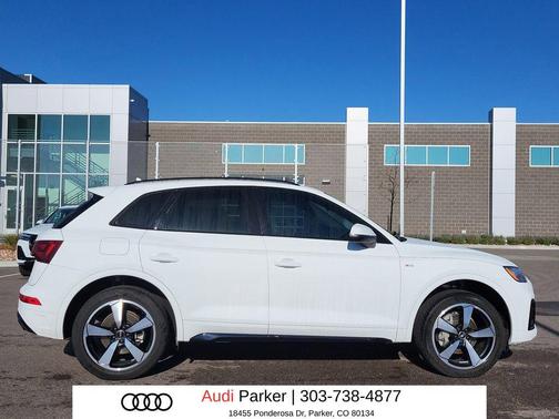 Ibis White 2023 Audi Q5 45 S line Premium Plus