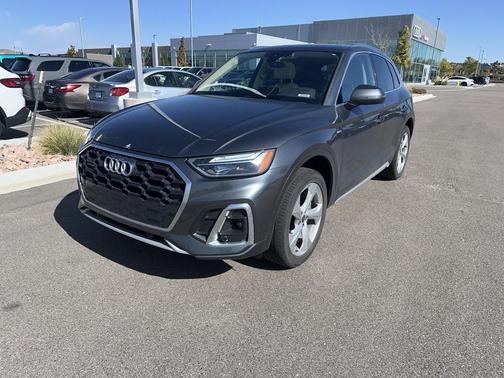 2022 Audi Q5 45 S line Premium Plus