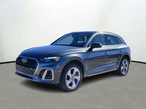 2022 Audi Q5 45 S line Premium Plus