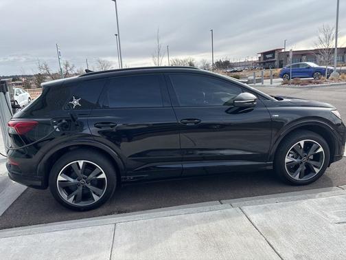 2024 Audi Q4 e-tron Premium Plus 50 quattro