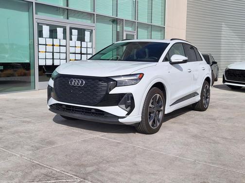 2024 Audi Q4 e-tron Premium 50 quattro