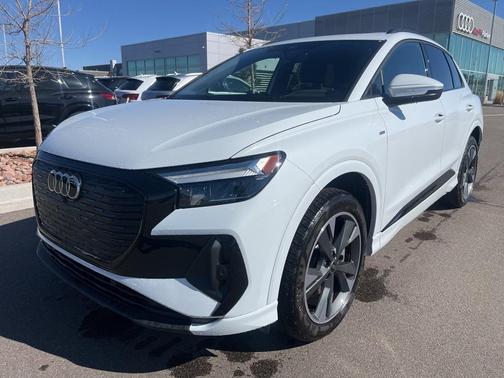 2024 Audi Q4 e-tron Premium 50 quattro