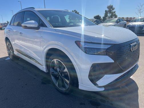 2024 Audi Q4 e-tron Premium 50 quattro