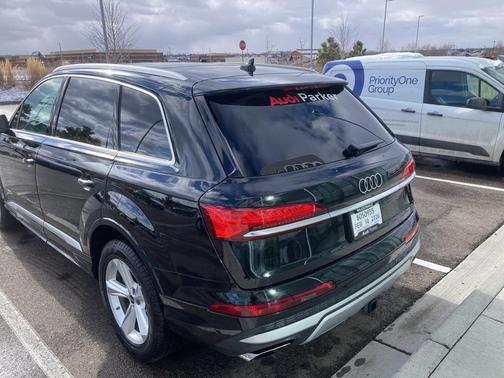 2025 Audi Q7 55 Premium