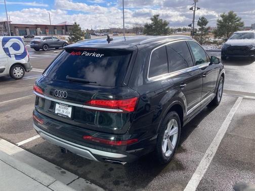 2025 Audi Q7 55 Premium