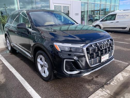 2025 Audi Q7 55 Premium