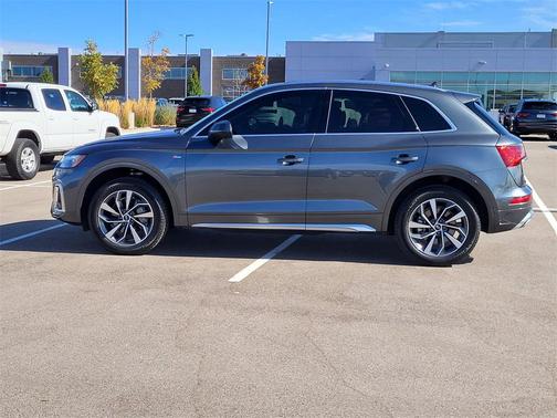2023 Audi Q5 45 S line Premium Plus