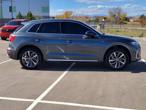 2023 Audi Q5 45 S line Premium Plus