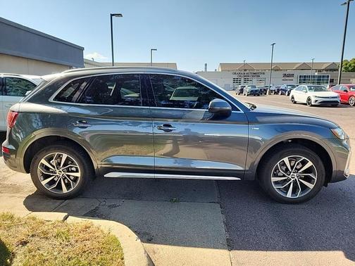 2023 Audi Q5 45 S line Premium Plus