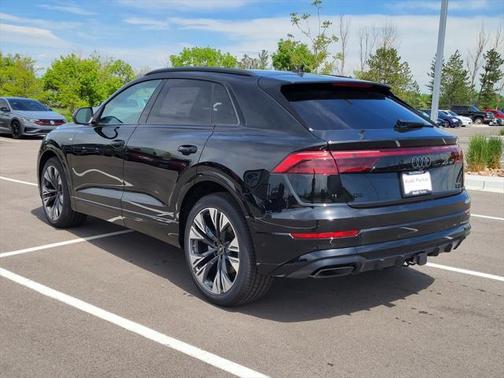 2025 Audi Q8 55 Prestige
