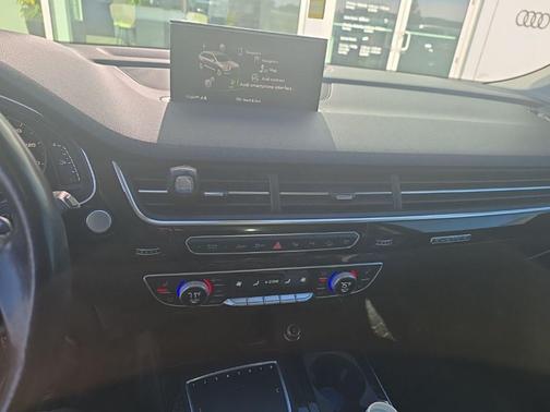 2019 Audi Q7 55 Premium Plus