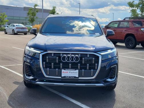 2025 Audi Q7 55 Premium Plus