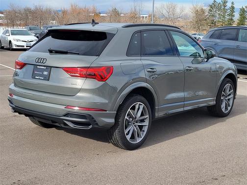 2025 Audi Q3 Premium 45 TFSI S line quattro Tiptronic