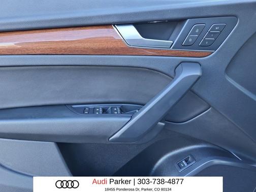 Florett Silver Metallic 2023 Audi Q5 45 S line Premium