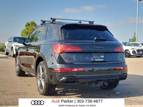Mythos Black Metallic 2024 Audi Q5 e 55 S line Premium Plus