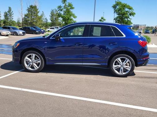 2022 Audi Q3 45 S line Premium