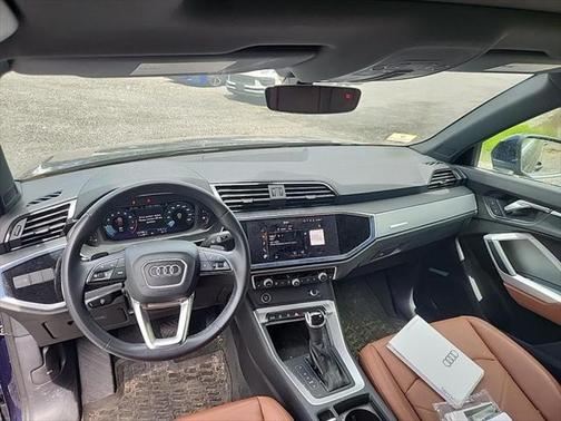 2022 Audi Q3 45 S line Premium