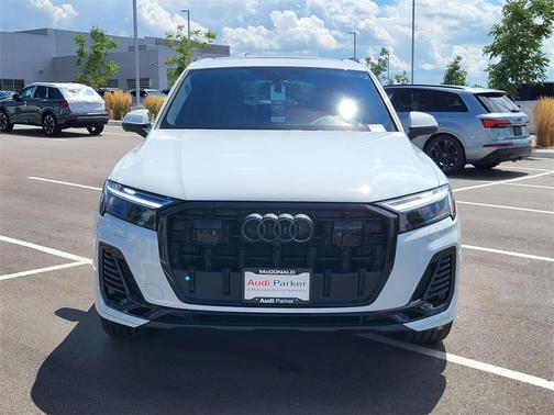2025 Audi Q7 55 Premium Plus