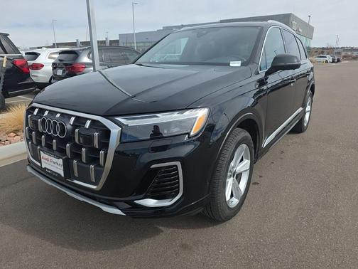 2025 Audi Q7 55 Premium