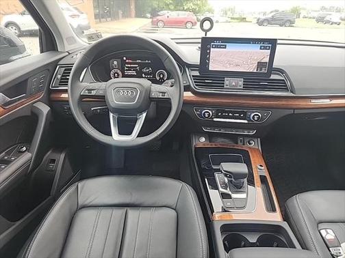 2023 Audi Q5 45 S line Premium Plus