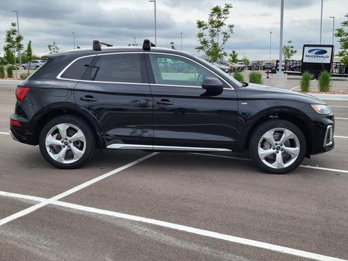 2023 Audi Q5 45 S line Premium Plus