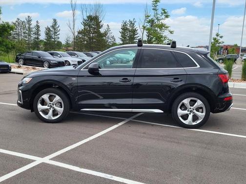2023 Audi Q5 45 S line Premium Plus