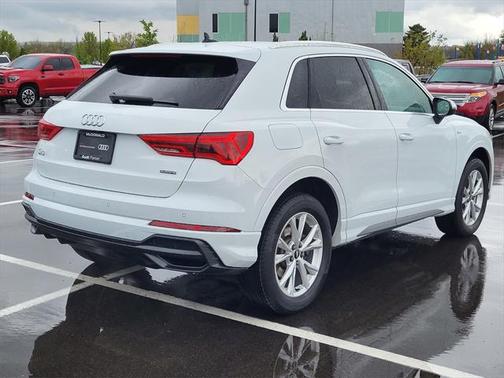 2022 Audi Q3 45 S line Premium Plus