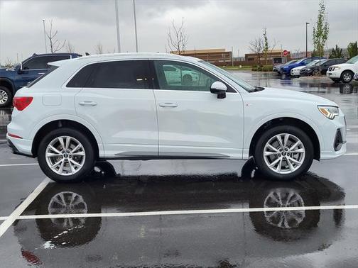 2022 Audi Q3 45 S line Premium Plus