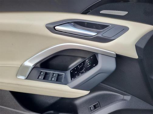 2025 Audi Q5 Prestige TFSI quattro S tronic