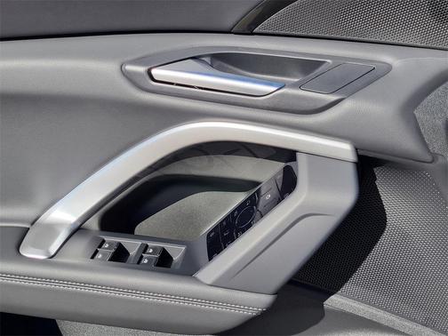 2025 Audi Q5 Premium TFSI quattro S tronic