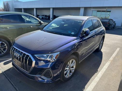 2023 Audi Q3 Premium 45 TFSI S line quattro Tiptronic