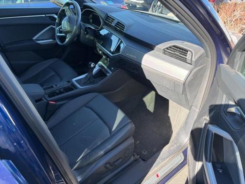 2023 Audi Q3 Premium 45 TFSI S line quattro Tiptronic