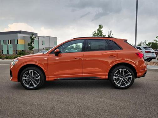 2025 Audi Q3 Premium 45 TFSI S line quattro Tiptronic