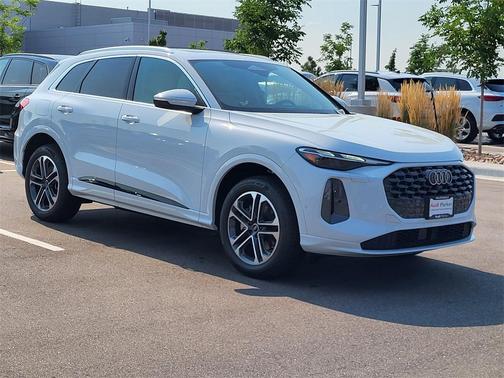 2025 Audi Q5 Premium