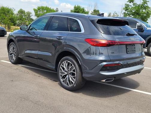 2025 Audi Q5 Premium Plus