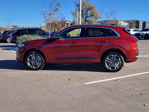 2025 Audi Q5 Premium Plus TFSI quattro S tronic