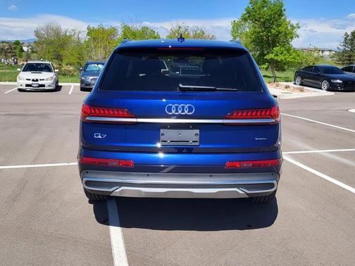 2022 Audi Q7 55 Premium