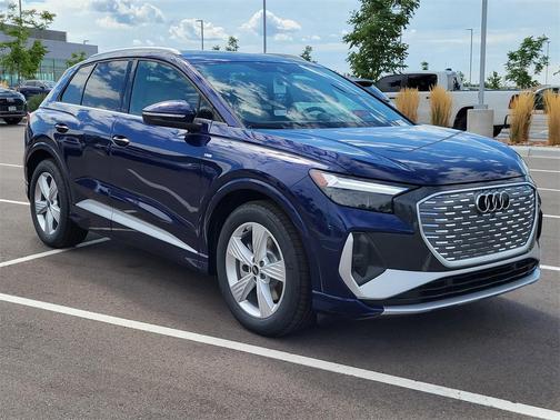 2025 Audi Q4 e-tron Premium Plus 55 quattro