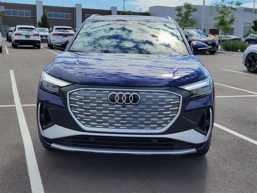 2025 Audi Q4 e-tron Premium Plus 55 quattro