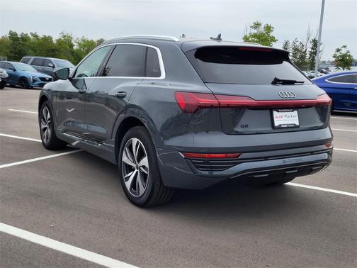 2024 Audi Q8 e-tron Premium Plus