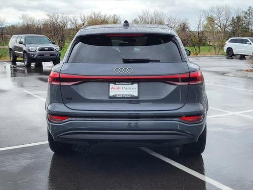 2025 Audi Q6 e-tron Premium Plus quattro