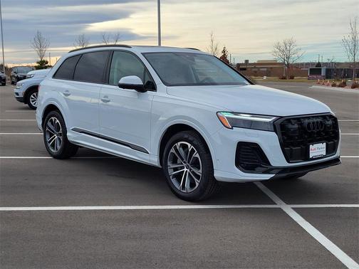 2026 Audi Q7 45 Premium