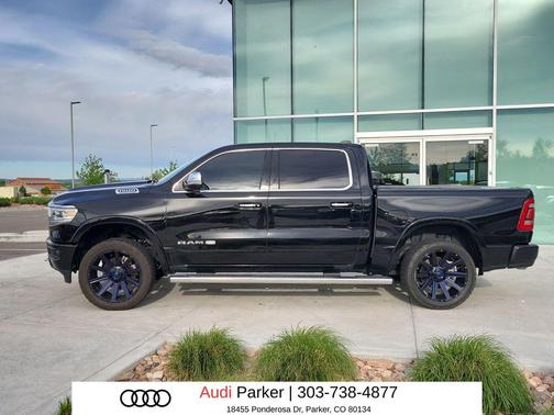 Diamond Black Crystal Pearlcoat 2022 RAM 1500 Longhorn