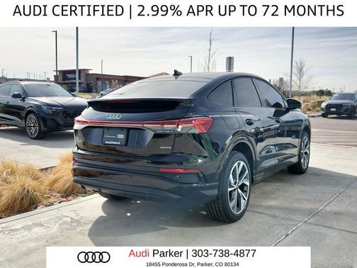 Mythos Black Metallic 2024 Audi Q4 e-tron Premium 50 quattro