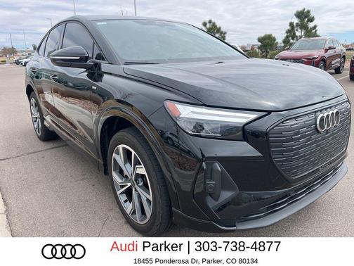 Mythos Black Metallic 2024 Audi Q4 e-tron Premium 50 quattro