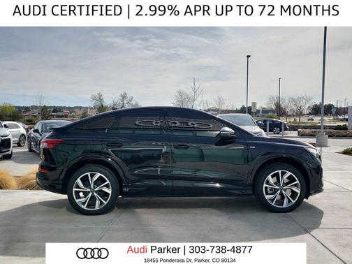 Mythos Black Metallic 2024 Audi Q4 e-tron Premium 50 quattro